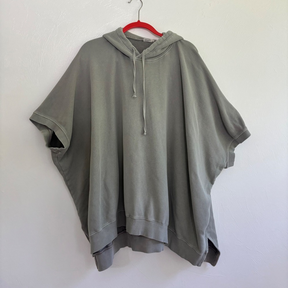 Barefoot Dreams California Cozy Poncho One Size Sage Green Lounge Comfy Hoodie